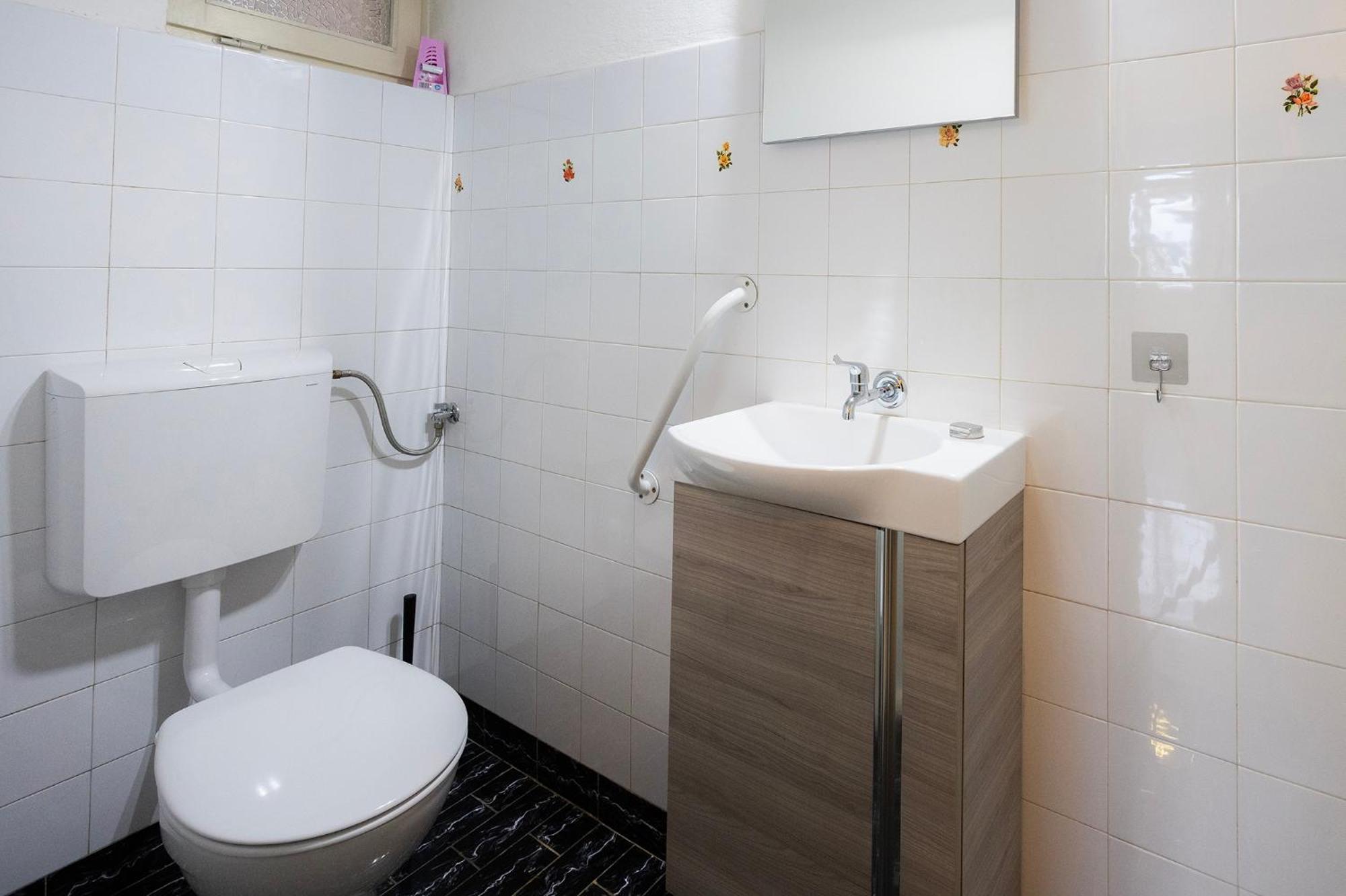 Papas Apartment Лешче Экстерьер фото