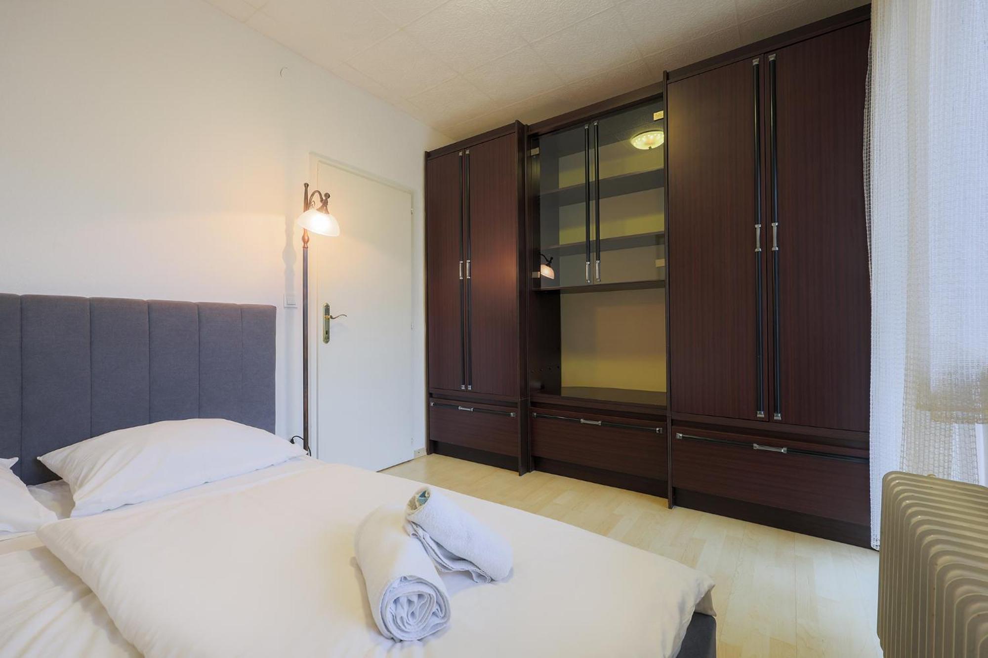 Papas Apartment Лешче Экстерьер фото